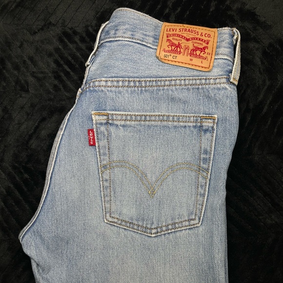 Levi’s Straight Ripped Jeans. - Picture 2 of 3